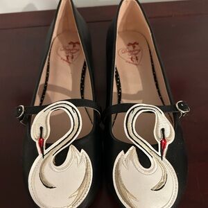 Dancing Days by Banned with Swan Appliqué Mary Jane Flats (EU 40 / US 9)
